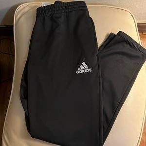 Adidas women’s training pant size L